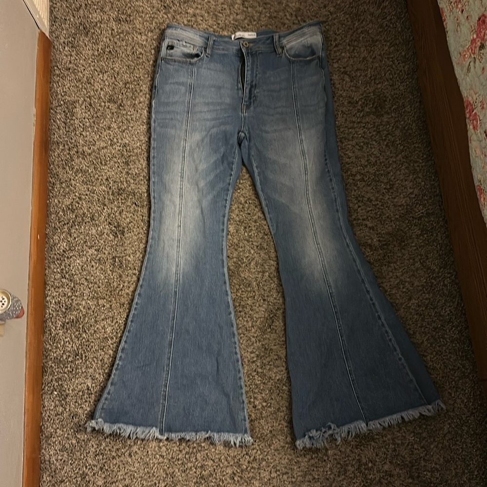 KanCan jeans size 30 in new condition